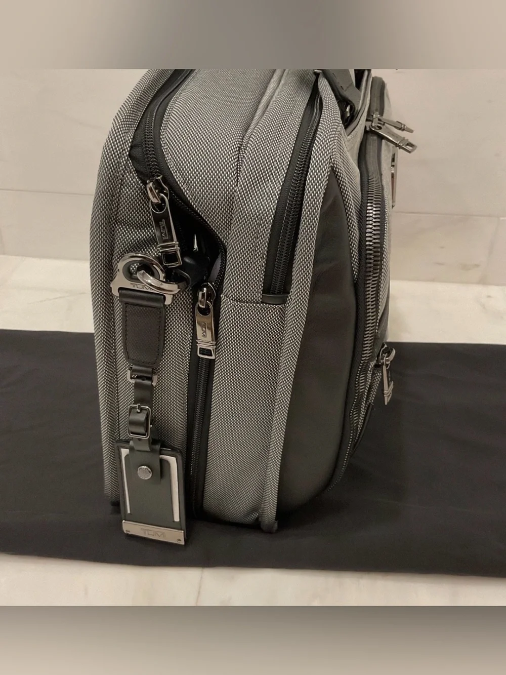 NEW Tumi ALPHA X 15.75” Organizer Laptop Brief Briefcase - METEOR GRAY & BLACK